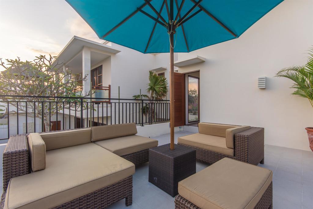 Villa Tepi Sungai Легиан Номер фото